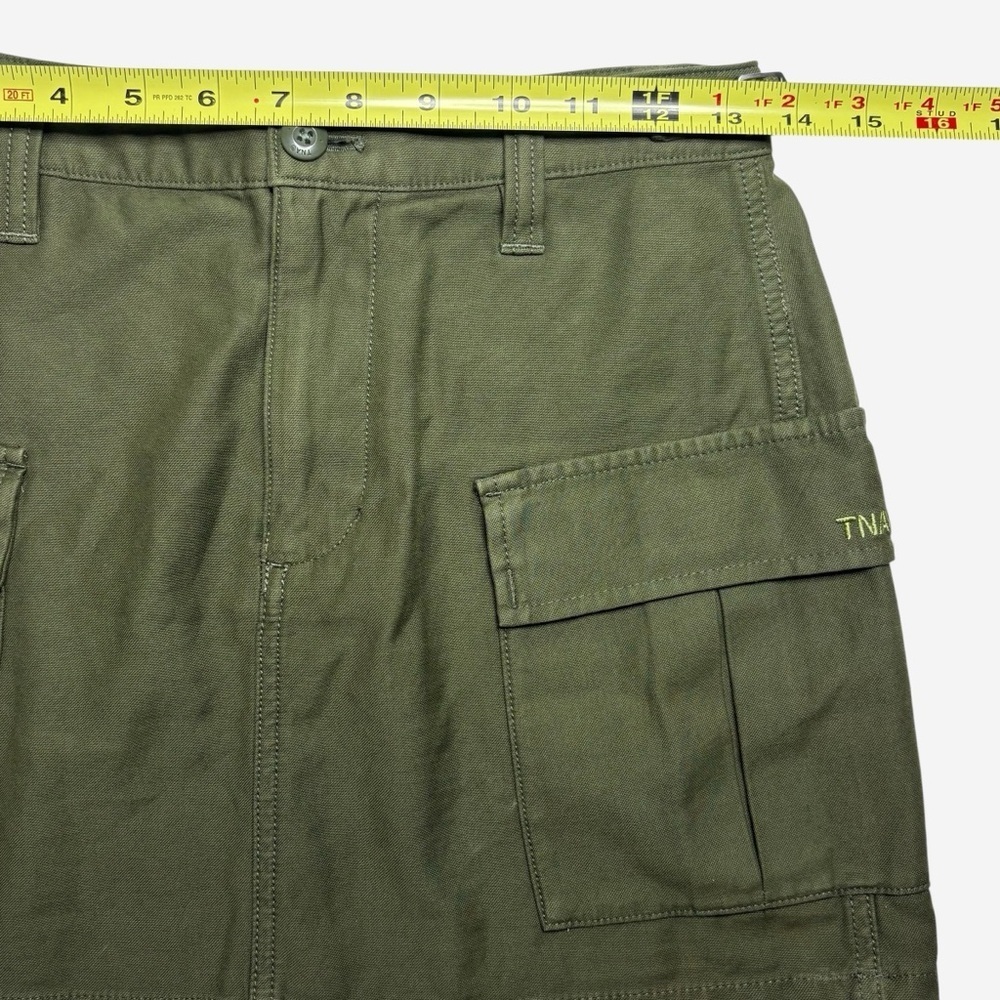 ✨ ARITZIA TNA Supply Cargo Utility Micro Mini Skirt • Army Green • Size 2 - Picture 9 of 13